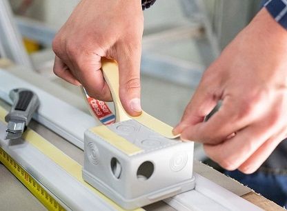 Taśmy do mocowania i wieszania