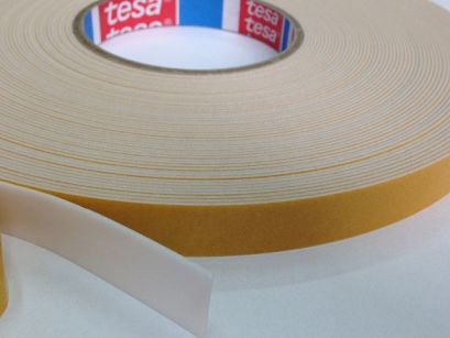 tesa® 4957 TAŚMA DWUSTRONNA PIANKA 12mm x 25m BIAŁA