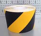 OSTRZEGAWCZA TAŚMA ANTYPOŚLIZGOWA 100mm x 18,3m ŻÓŁTO-CZARNA