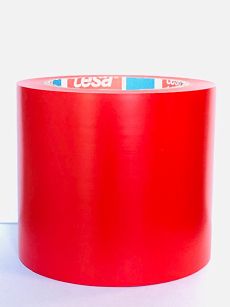 SZEROKA TAŚMA WINYLOWA DO WYZNACZANIA LINII tesa® 60760 100mmX33m CZERWONA