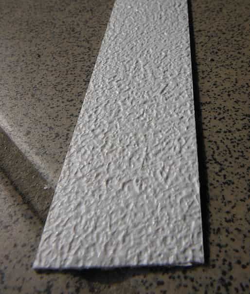 TAŚMA ANTYPOŚLIZGOWA 25mmx18,3m BASENOWA BIAŁA