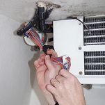 AT-77 PROFESJONALNA TAŚMA ELEKTROIZOLACYJNA 10kV -18°C PVC 19mm x 20m x 0,19mm