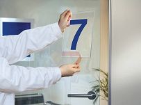 Dwustronna taśma montażowa foliowa PET tesa® 4965 12mmx50m