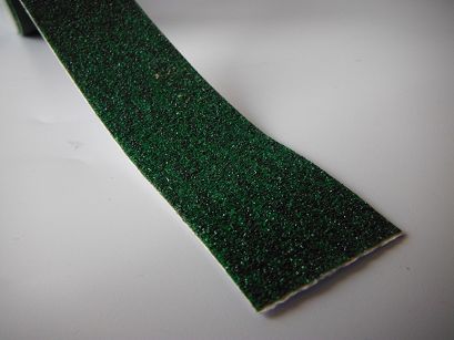 TAŚMA ANTYPOŚLIZGOWA ZIARNO STANDARDOWE 25mmx18,3m ZIELONA